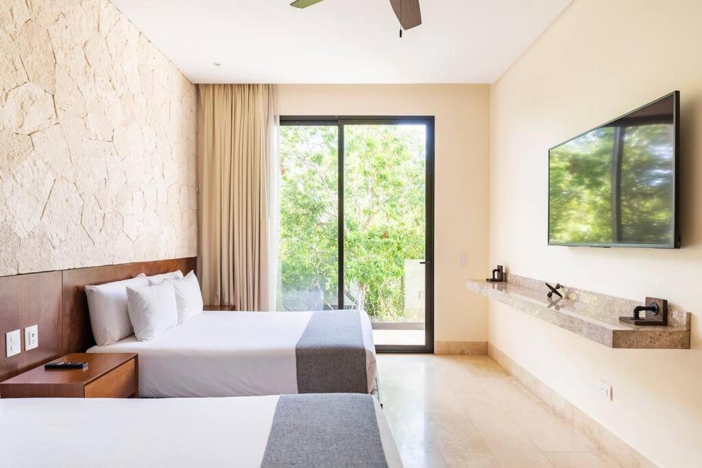 Luxurious At Exclusive Gated Community La Privada Aldea Zama, 5 Bedroom Private Pool & Concierge Service *