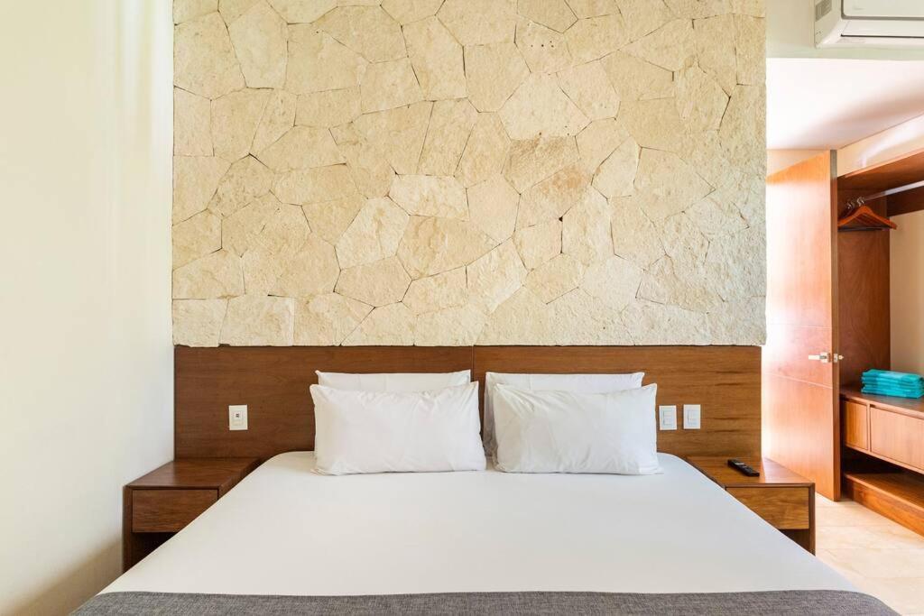Villa Luxurious At Exclusive Gated Community La Privada Aldea Zama, 5 Bedroom Private Pool & Concierge Service *