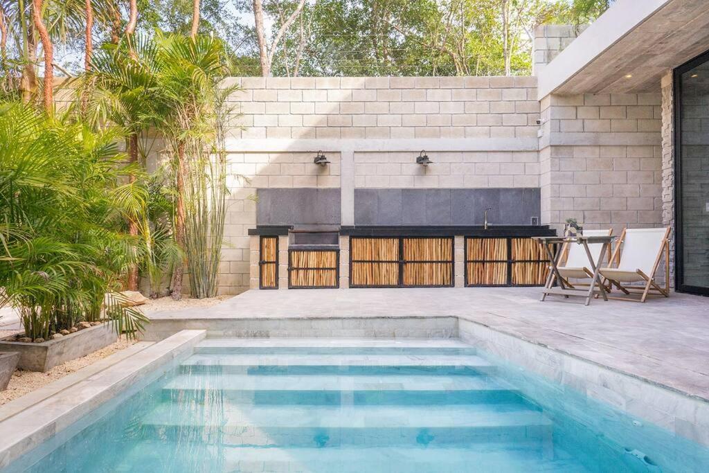 Nimi: Architectural Gem With Private Pool & Concierge Villa *