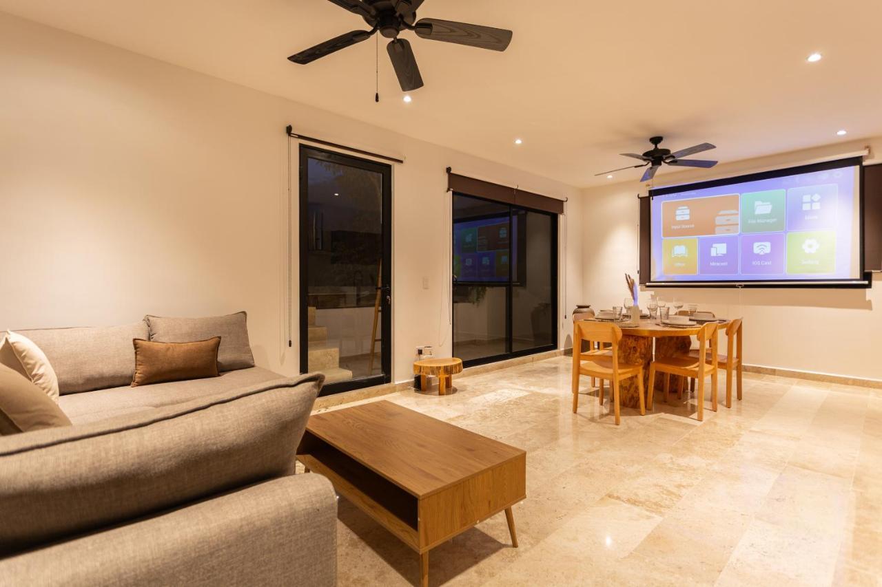 New! Luxury With Plunge Pool & Theater Apartamento