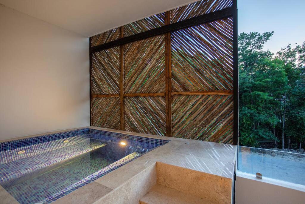 New! Luxury With Plunge Pool & Theater *