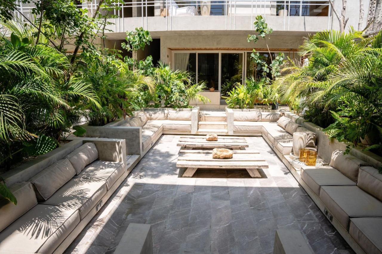Jungle Chic