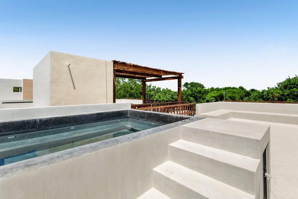 La Selva Minutes From Villa *