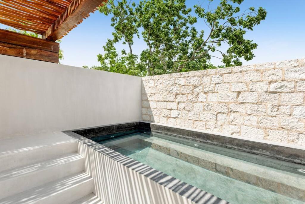 Villa La Selva Minutes From