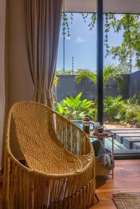 Villa Maison Siscolino 4bdrm W/ Swimup & Rooftop Pools *