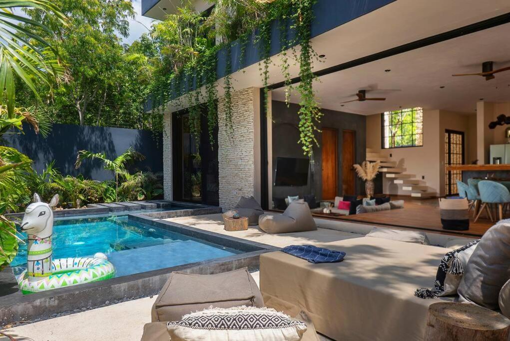 Maison Siscolino 4bdrm W/ Swimup & Rooftop Pools Villa