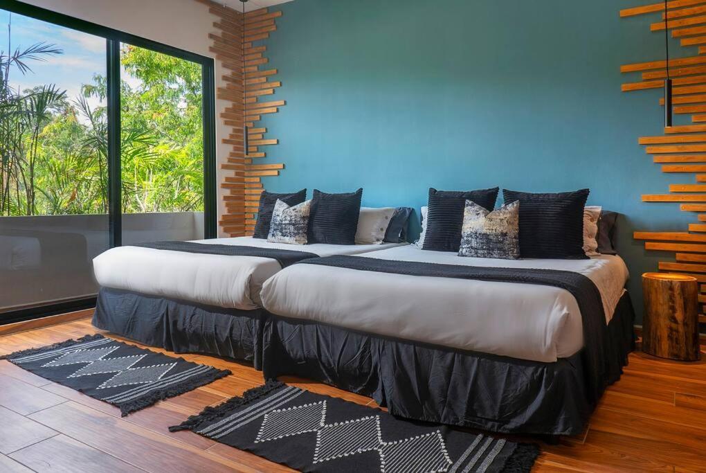 Maison Siscolino 4bdrm W/ Swimup & Rooftop Pools