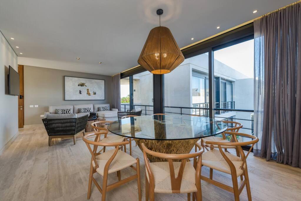 Beyond Amazing 3bd 2br/ Balcony Apartamento
