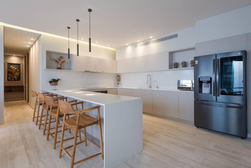 Beyond Amazing 3bd 2br/ Balcony Apartamento
