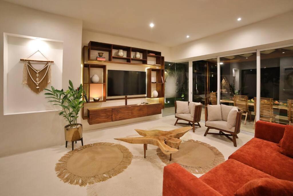 Estrena Espectacular Villa, Piscina Xl Y Jacuzzi *