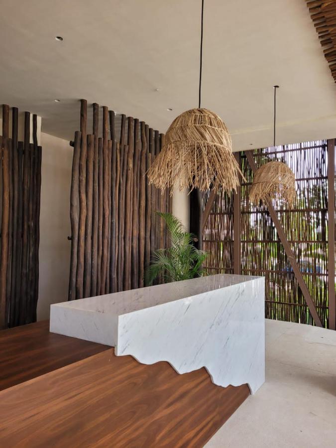 Luxurious Jungle *