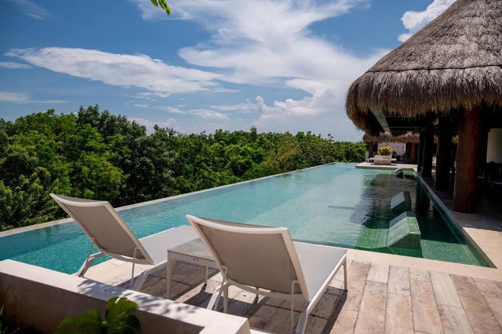 2 Bedroom W/amazing Rooftop & Jungle Views Tulum