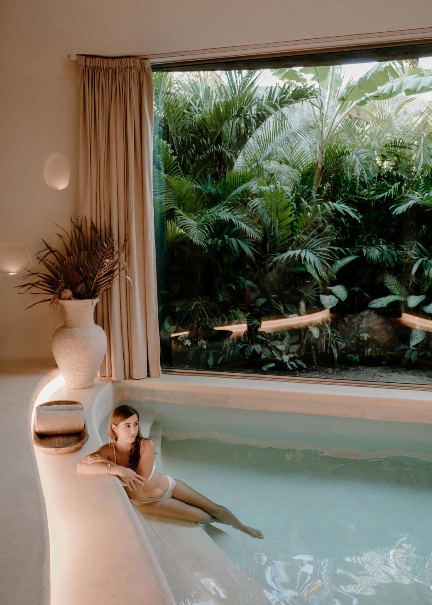 Milam Hotel 5*
