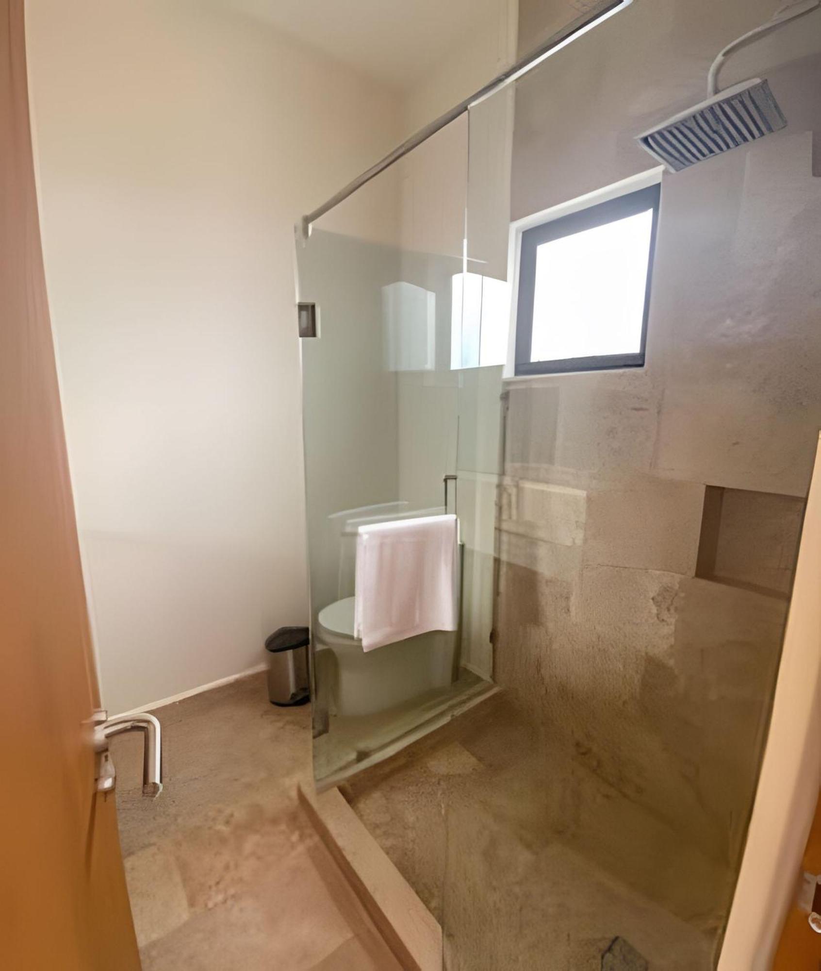 Next To The Common Roof Exclusive Building Kingsize Bed 2 Super Pools, Gym, Grill Holiday home