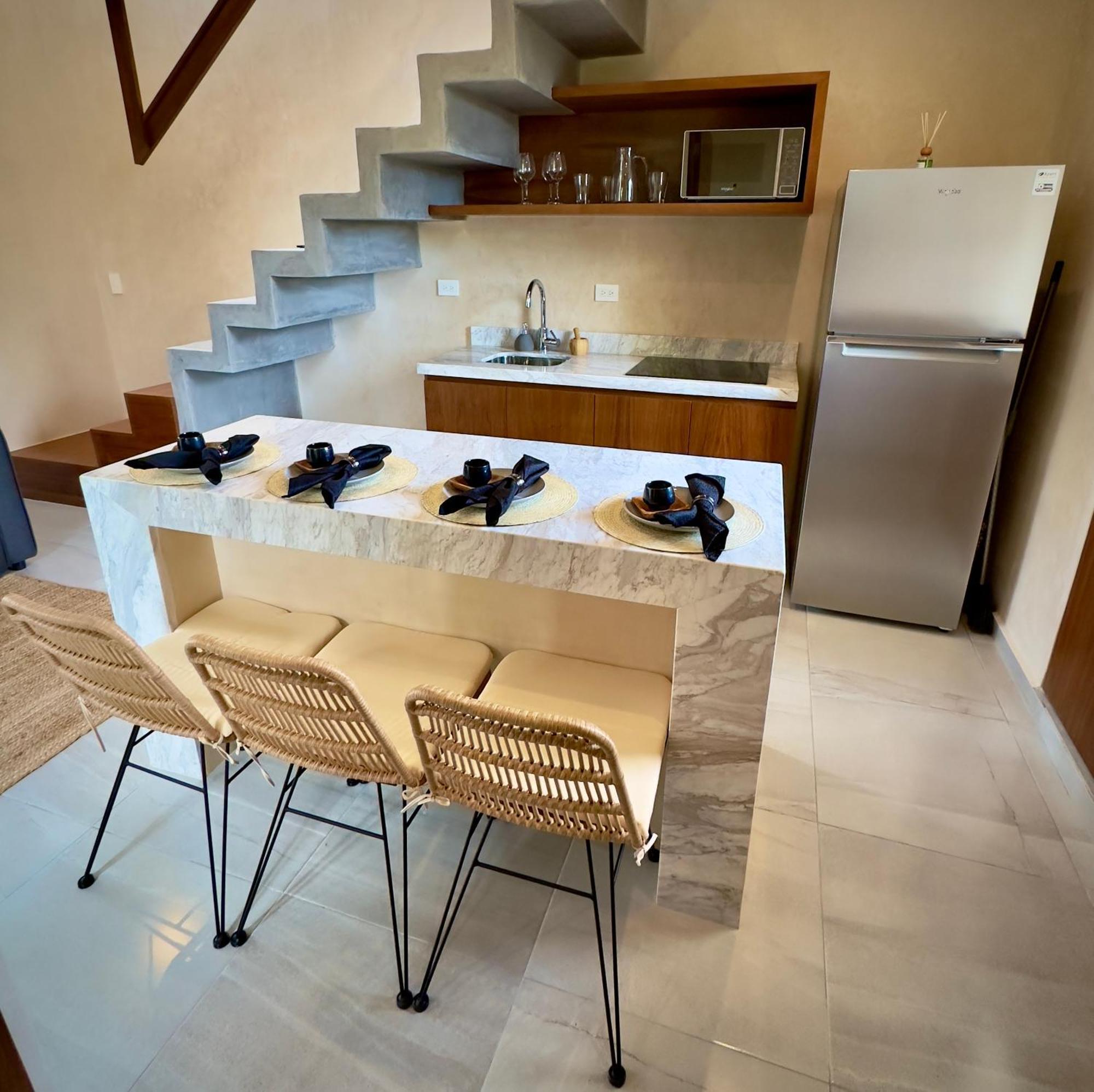 *jungle Ph W/pool, Close To Downtown & Apartamento Tulum