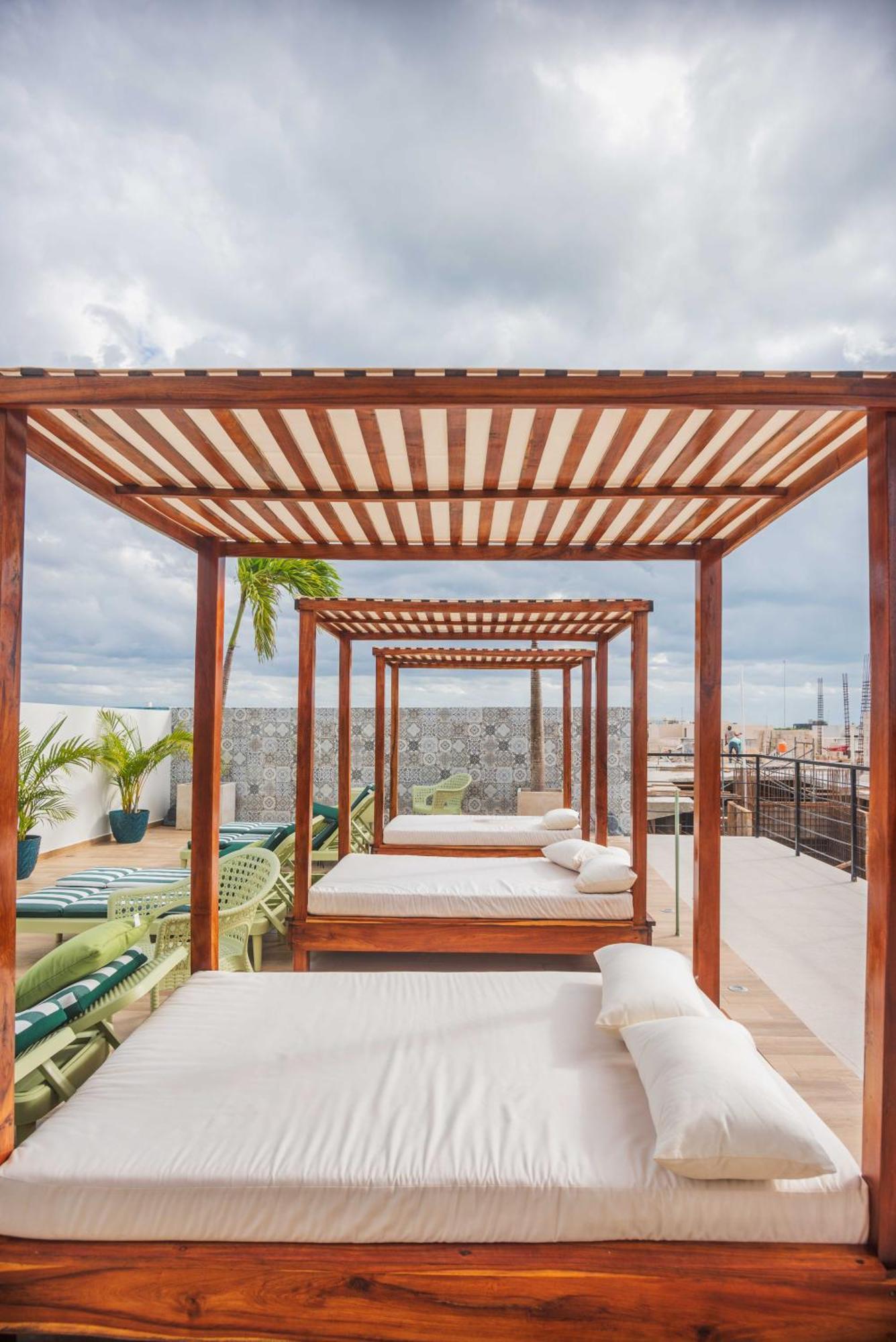 Downtown Penthouse With Private Pool, Rooftop Pool And Gym, Short Distance From Beaches, Restaurants & Nightlife Tulum