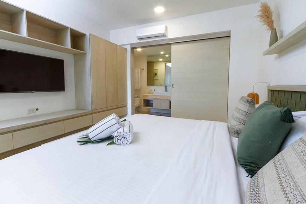 2 Bedroom + Private Pool And Roof Top Terrace Apartamento