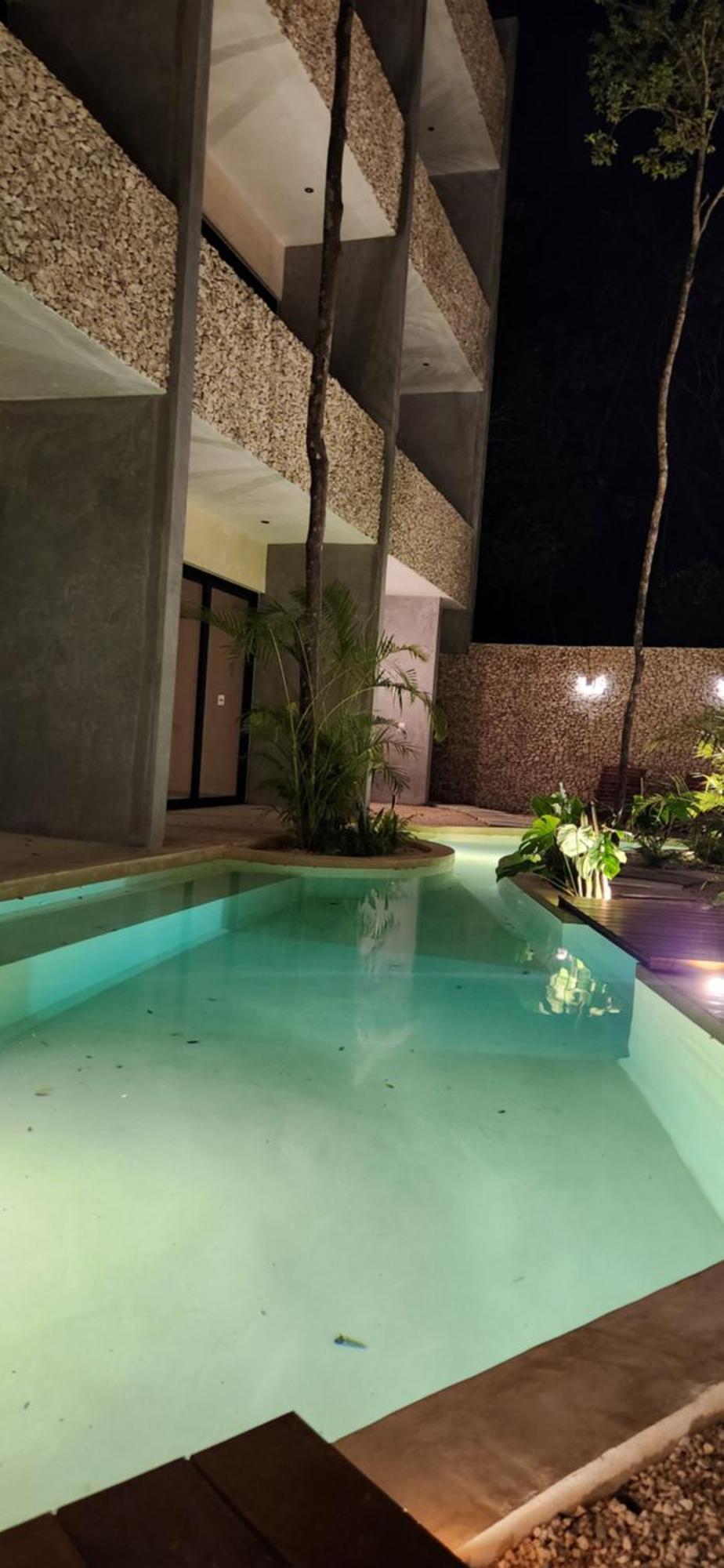 Con Terraza, Pileta Y Bano Completo * Tulum