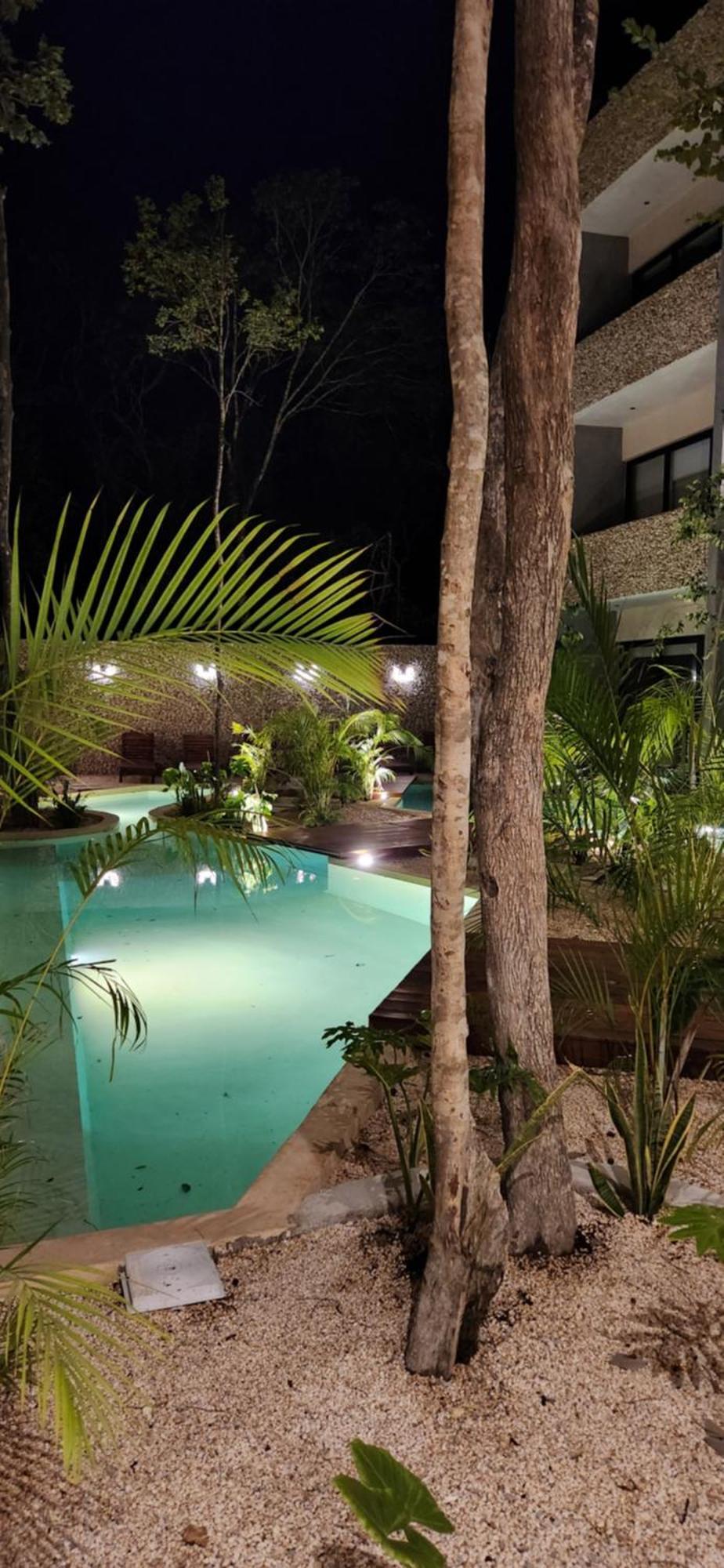 Con Terraza, Pileta Y Bano Completo * Tulum