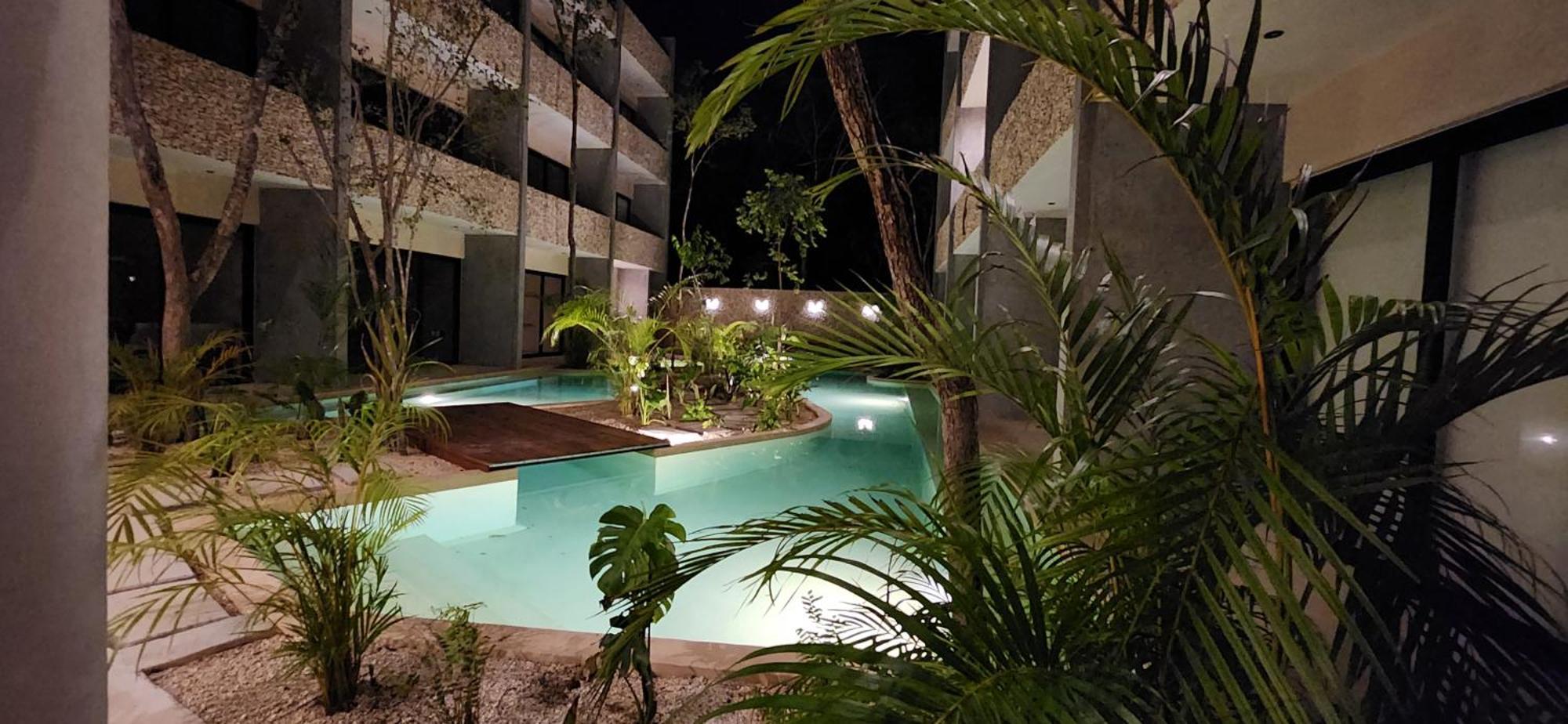 Con Terraza, Pileta Y Bano Completo Apartment