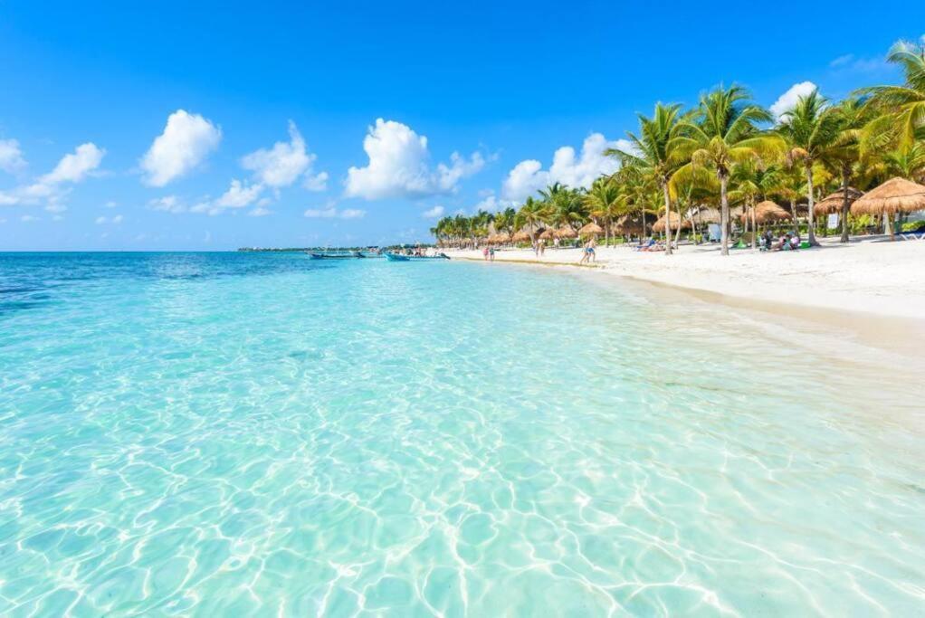 Encanto Private Balcony 2 Pools Gym Only 5 Minutes To Beaches
