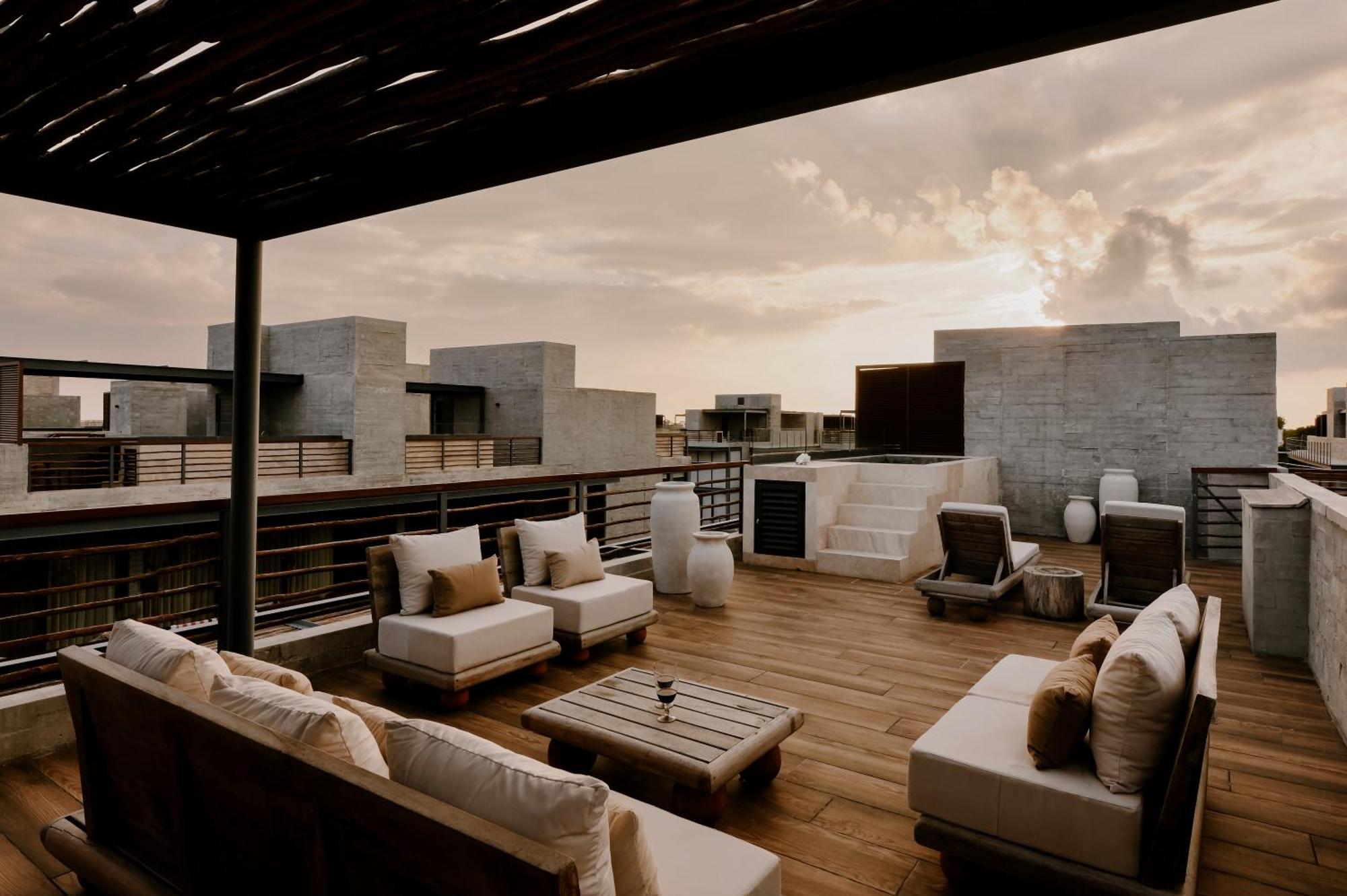 Luxe 3br Ph Cenote, Sauna, Gym & Pool Included Apartamento Tulum