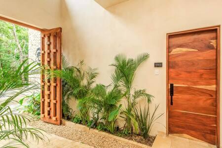 Nature, Luxury, Private Pool Washer & Dryer