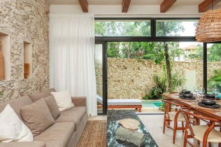 Nature, Luxury, Private Pool Washer & Dryer *