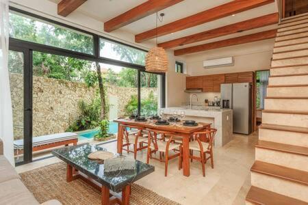 Nature, Luxury, Private Pool Washer & Dryer *