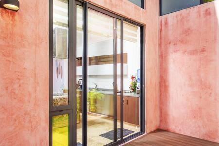Vibrant Condo, Fiberoptic Wifi, Workspace & A Pool Tulum