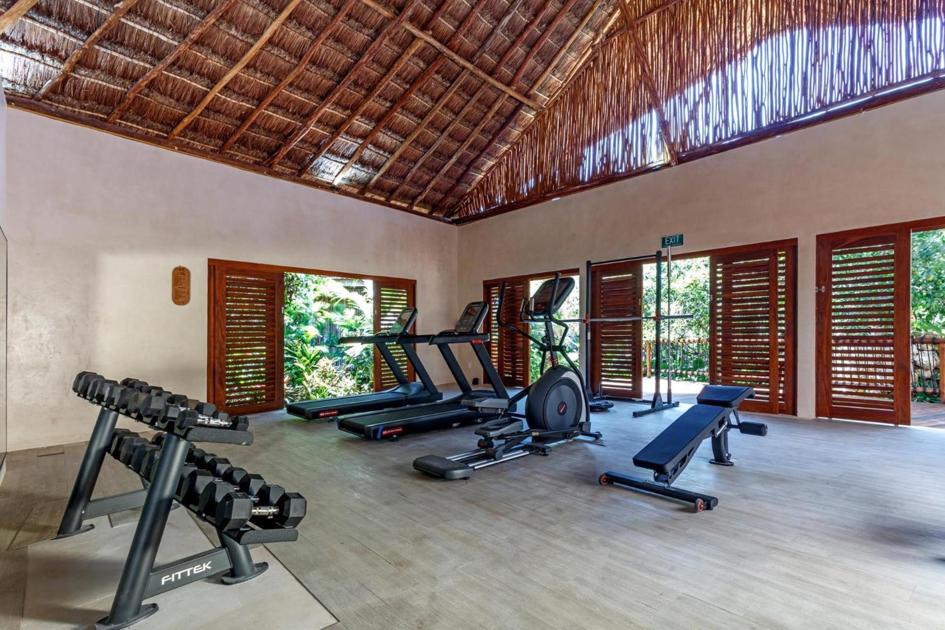 Shibari - Restaurant & Cenote Club Hotel
