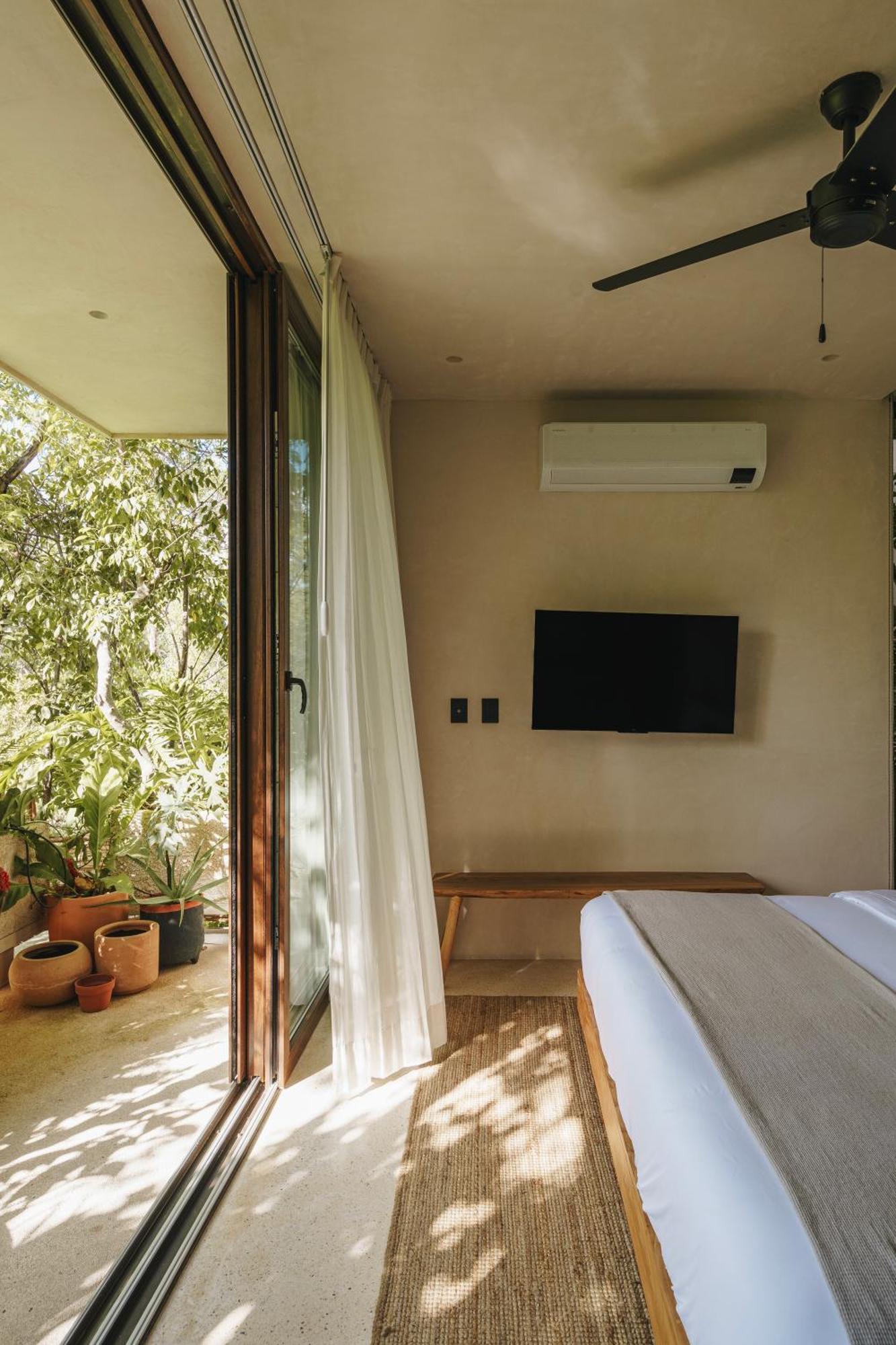 Teva Tulum, Aldea Zama *