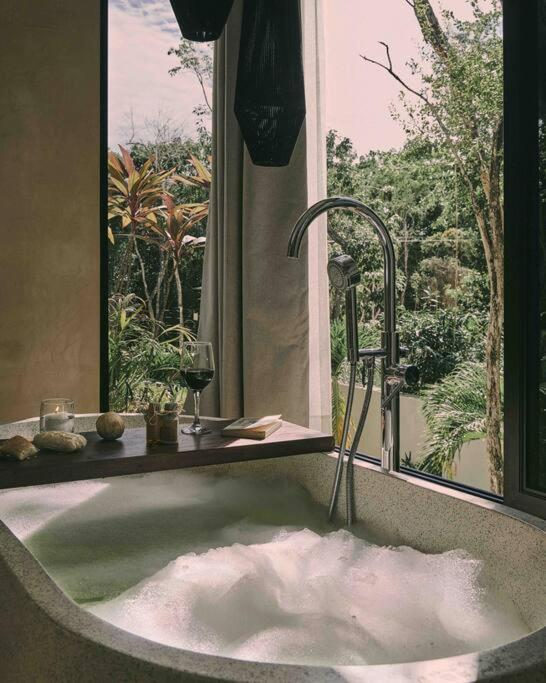Villa Kuotoch Jungle Retreat-chef & Yacht