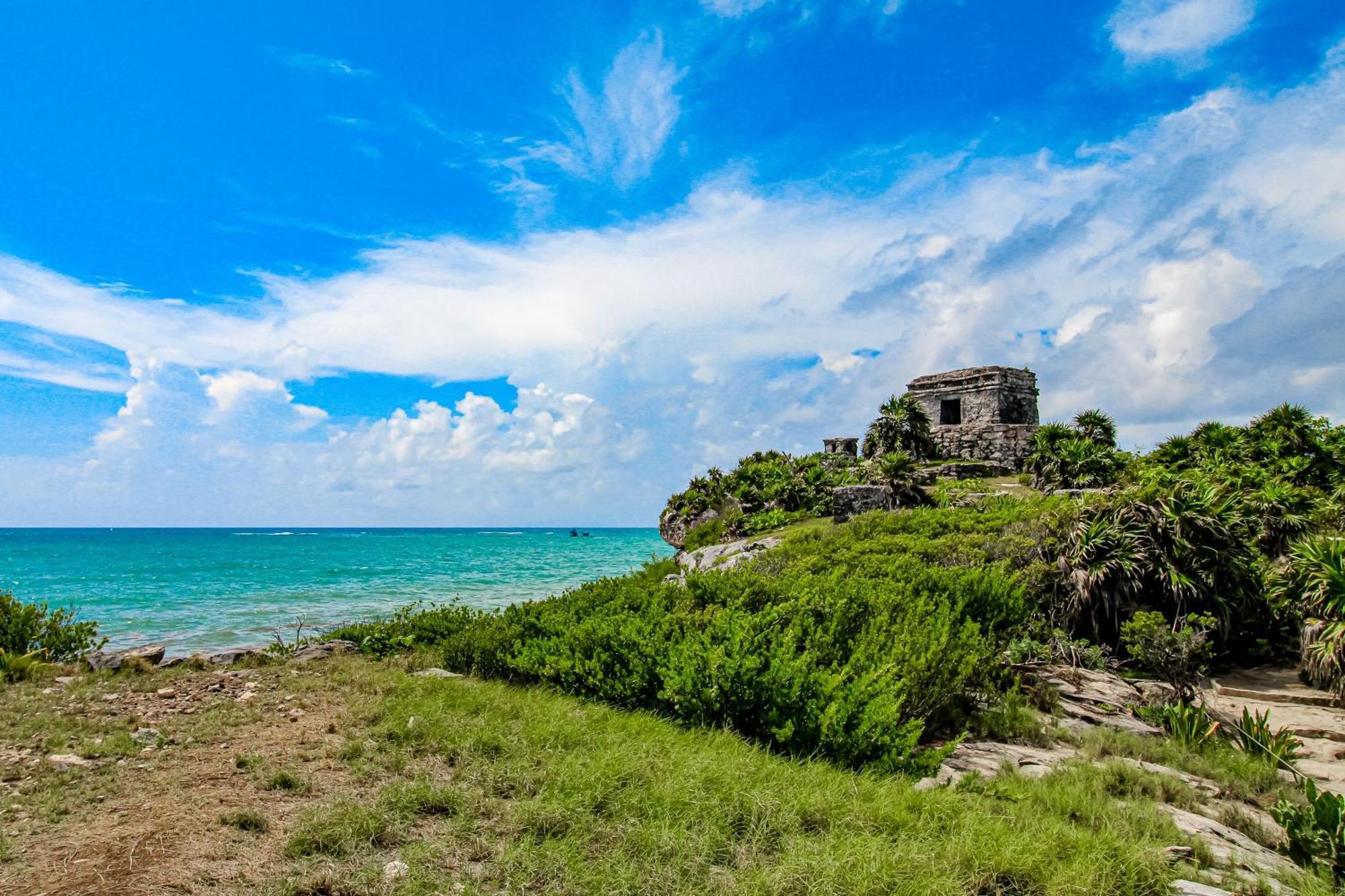 Apartamento Botanica Tulum, # 302 Ph, Aldea Zama Two Bedrooms *