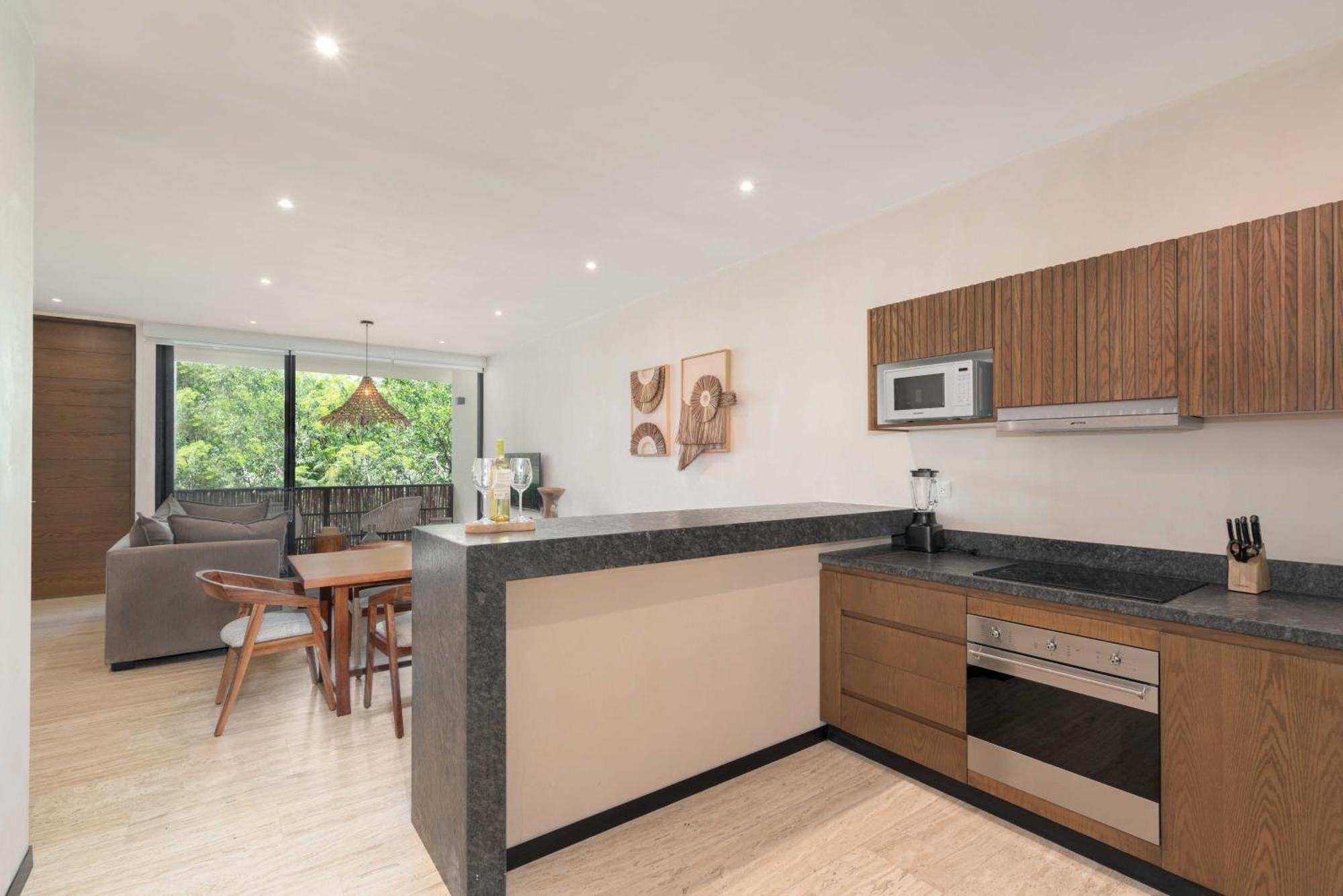 Extraordinary To Choose From Penthouse With Private Pool Or A 2br In Fully Equipped In Apartamento Tulum