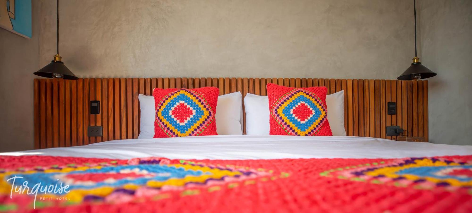 Turquoise (adults Only) 3*