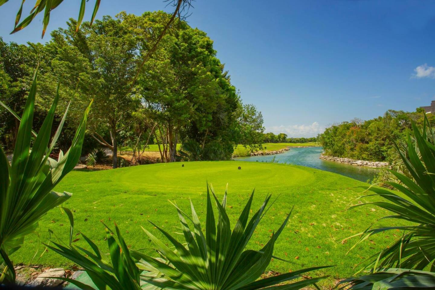 Departamento 6, Country Home, Con Muelle De Pesca, Club De Playa, Alberca, Cenote Y Campo De Golf, Contrata Day Pass Bahia Principe
