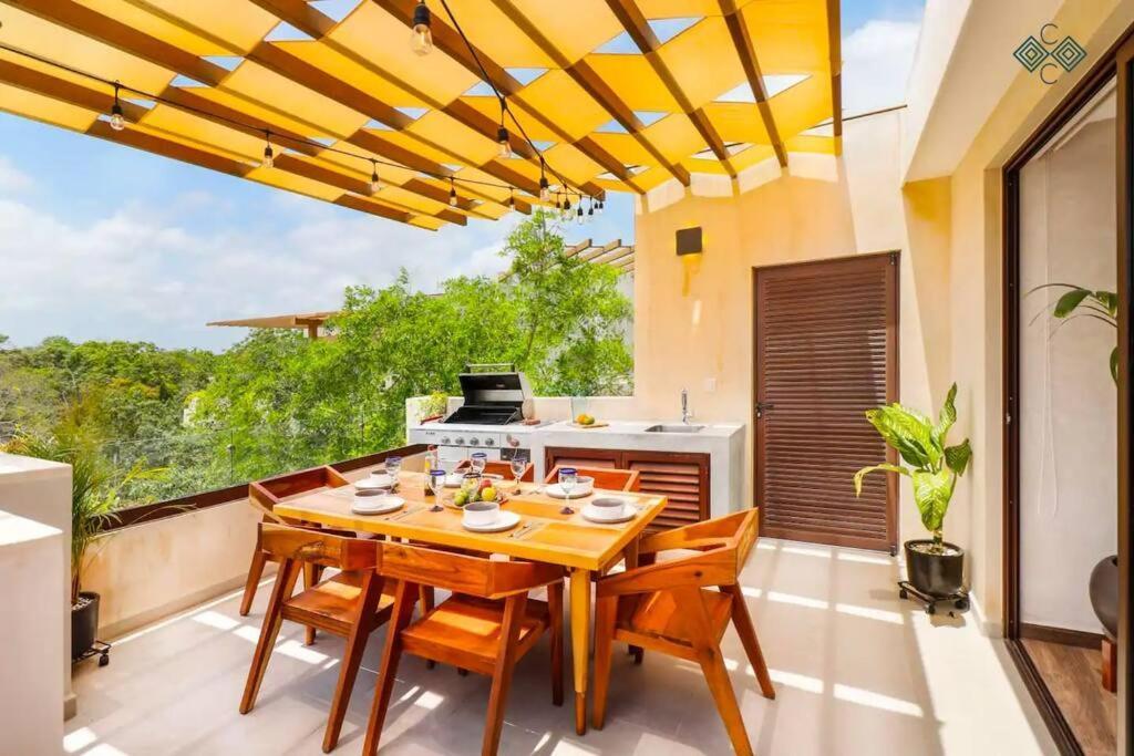 Private Pool Penthouse In 3 Bedrooms. Apartamento *