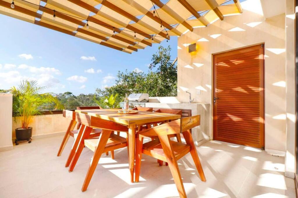 Private Pool Penthouse In 3 Bedrooms. Apartamento *