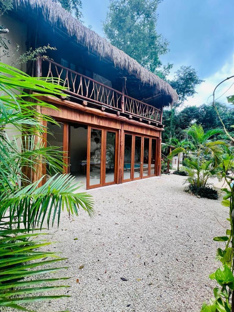 Tzunum Jade Lodge Tulum