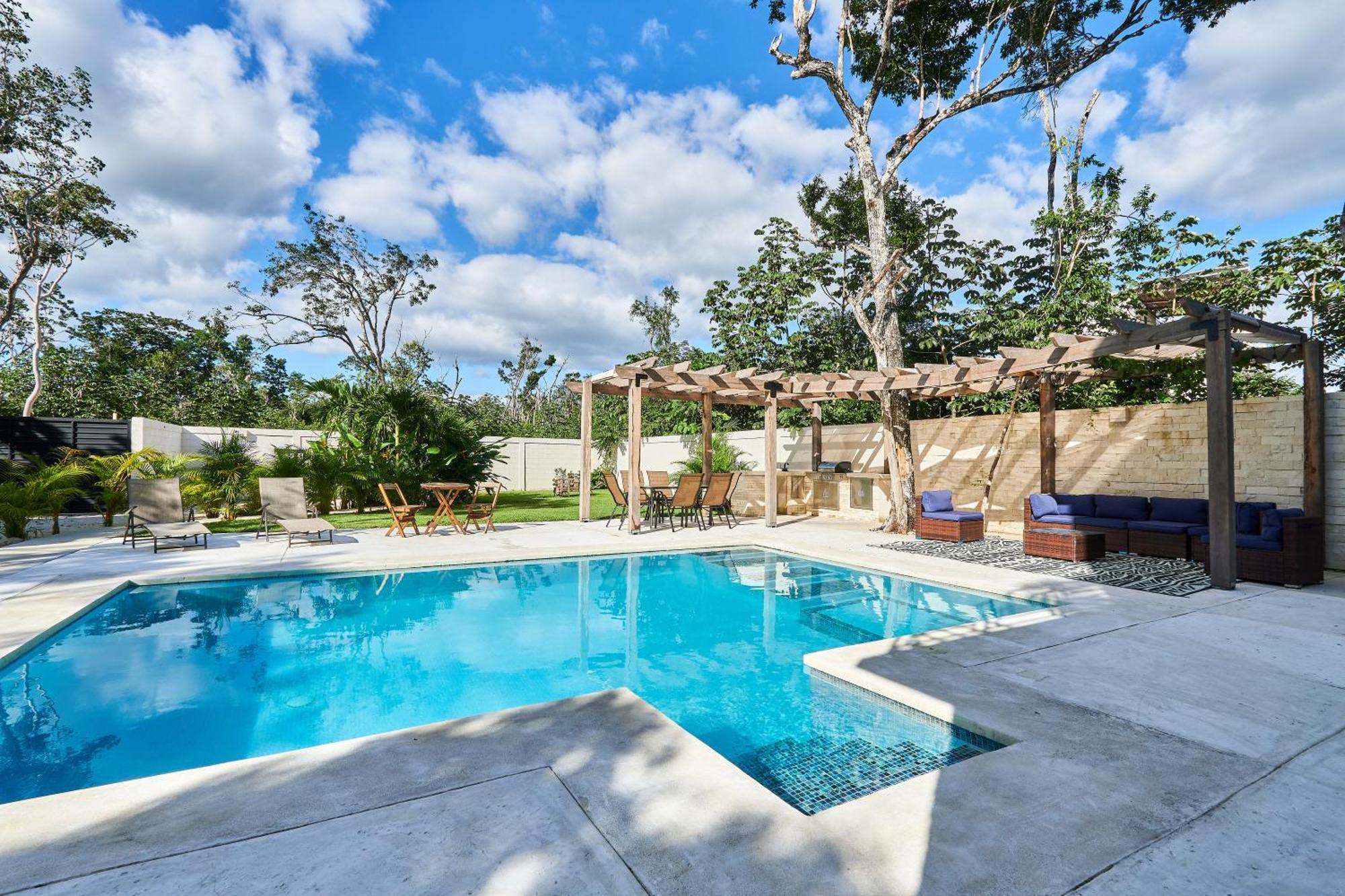 Tortuga Lux 4 Bdr Big Garden*pool *cenote Villa