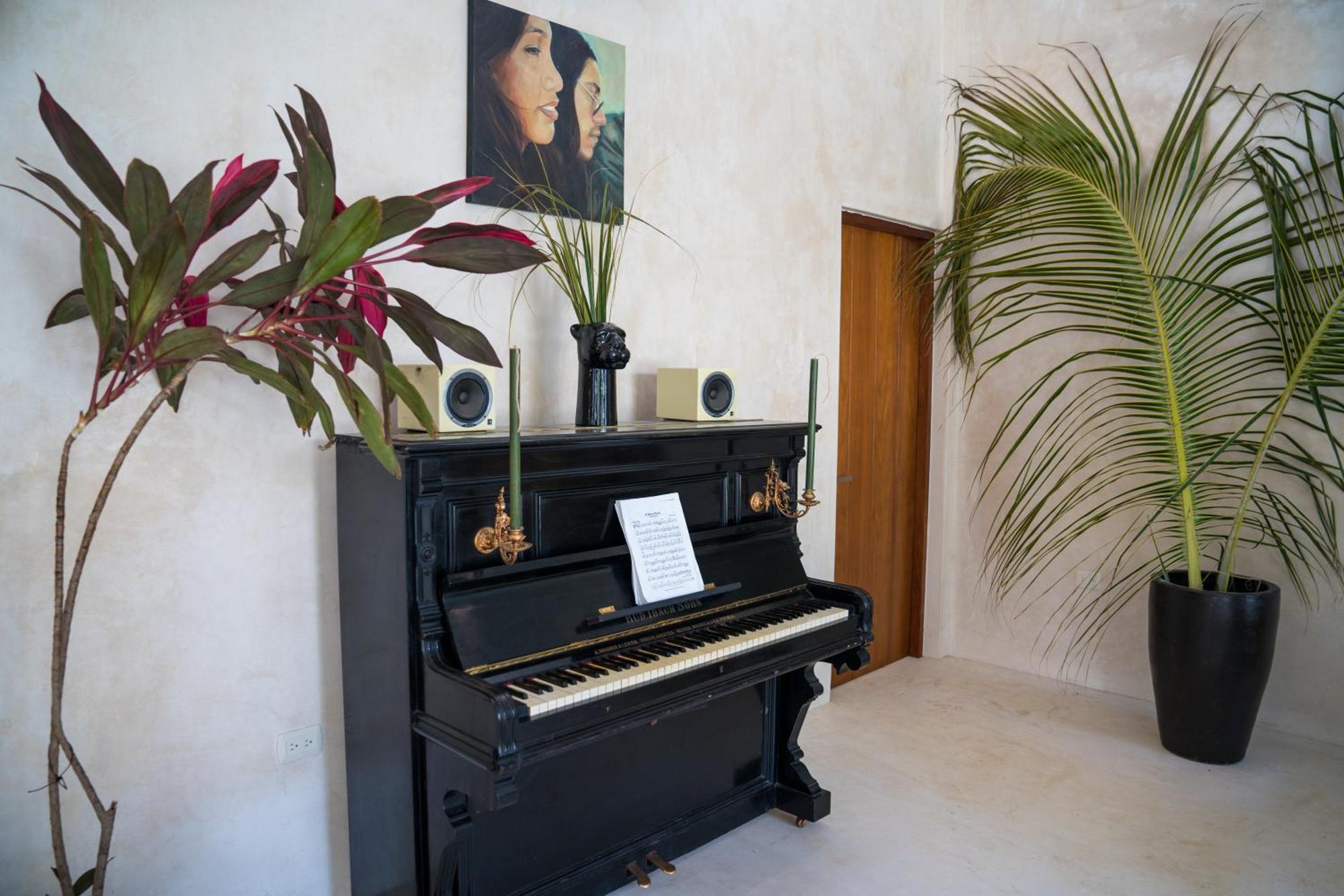 Villa Sotik House