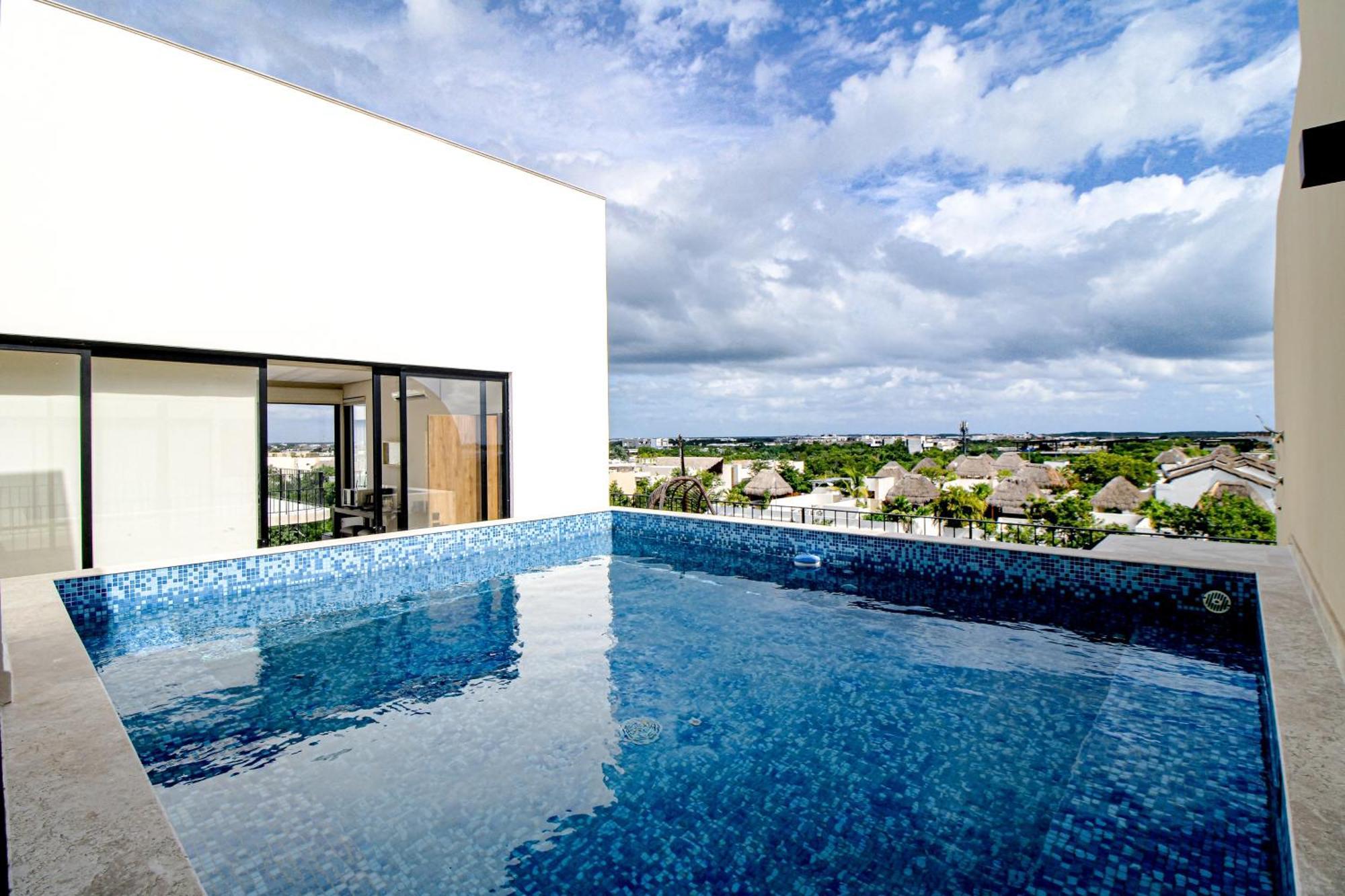 Giada Towers 313a