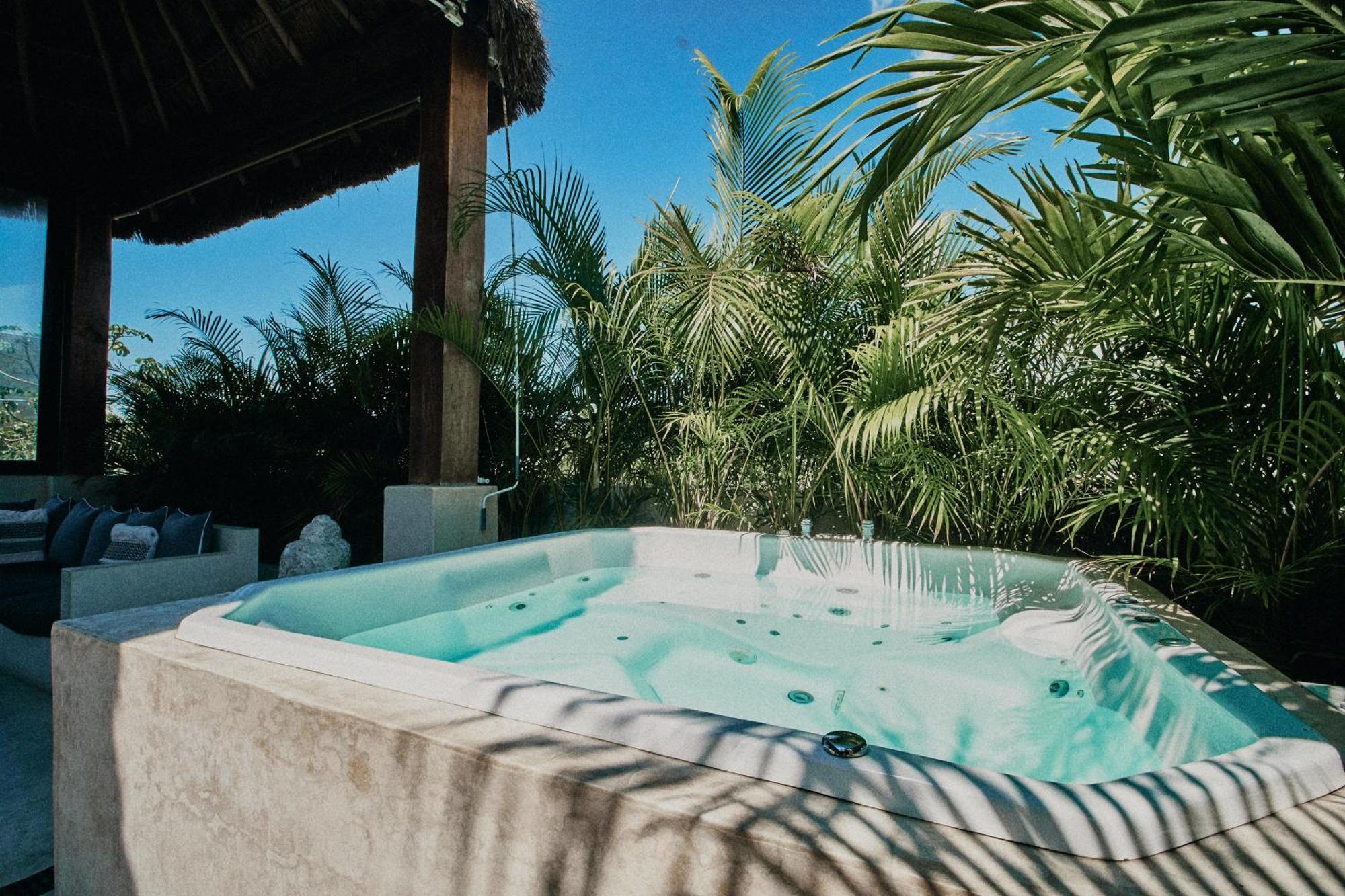 Villa Yax'na House Luxury 240m2 - 12 Persons - 6 - 2 Swimming Pool - 3 Jacuzzis Tulum