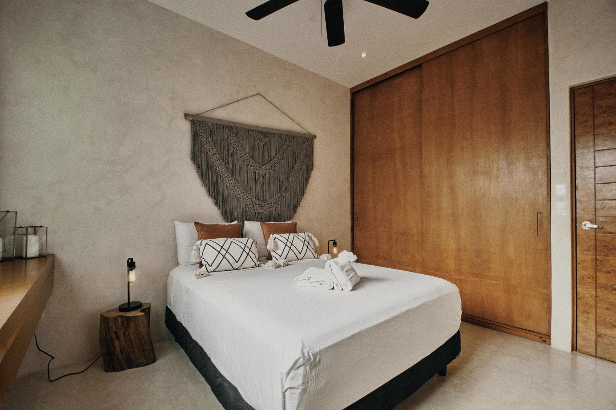Yax'na House Luxury 240m2 - 12 Persons - 6 - 2 Swimming Pool - 3 Jacuzzis *