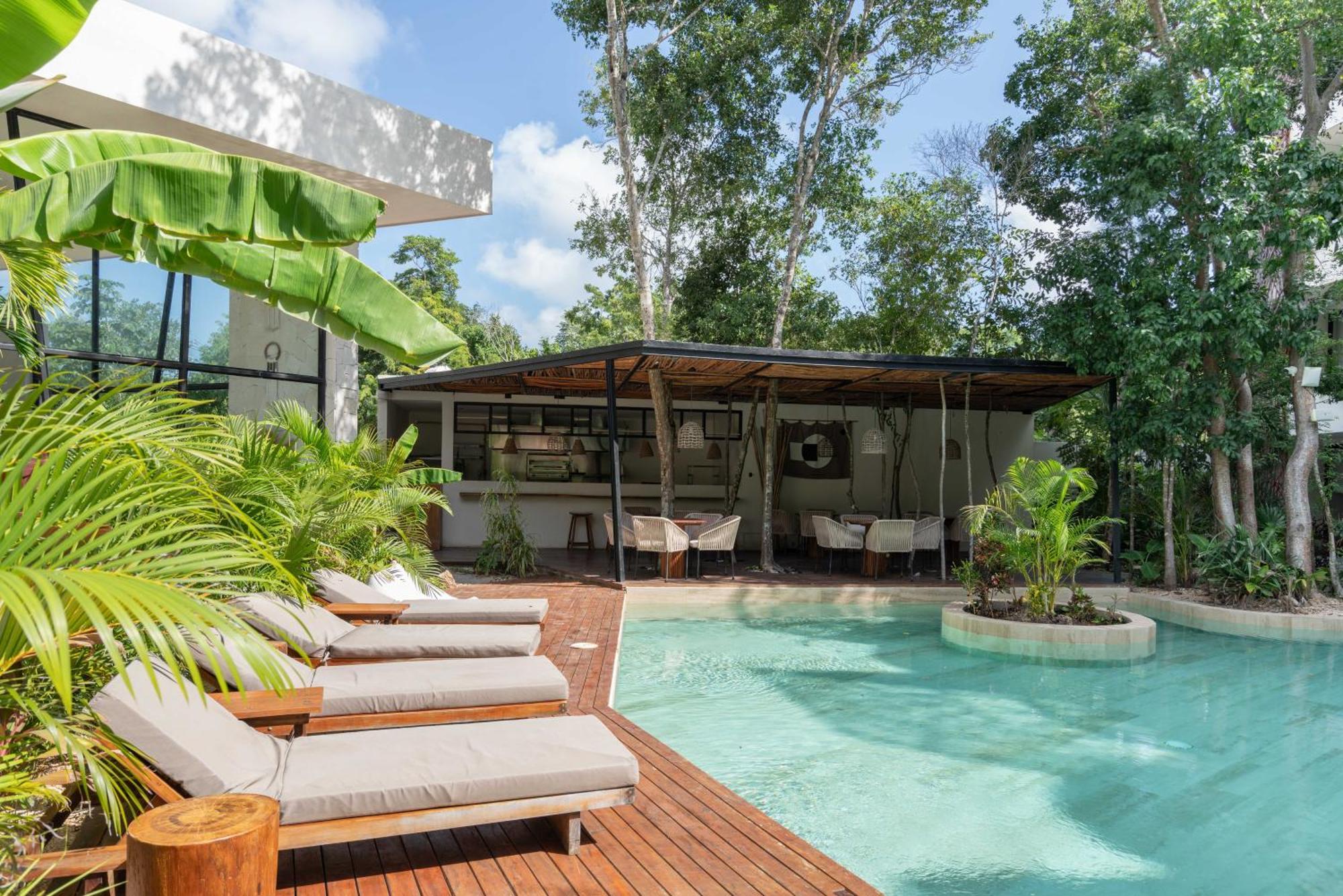 Jade * Tulum