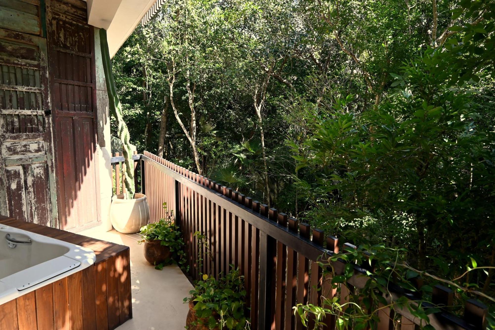 Apartamento Kataleya By Zaazil - Amazing Penthouse Aptartment , Up To 16 People, Private Pool, Terrace , Roof And Hot Tub In Luum Zama In The Jungle *
