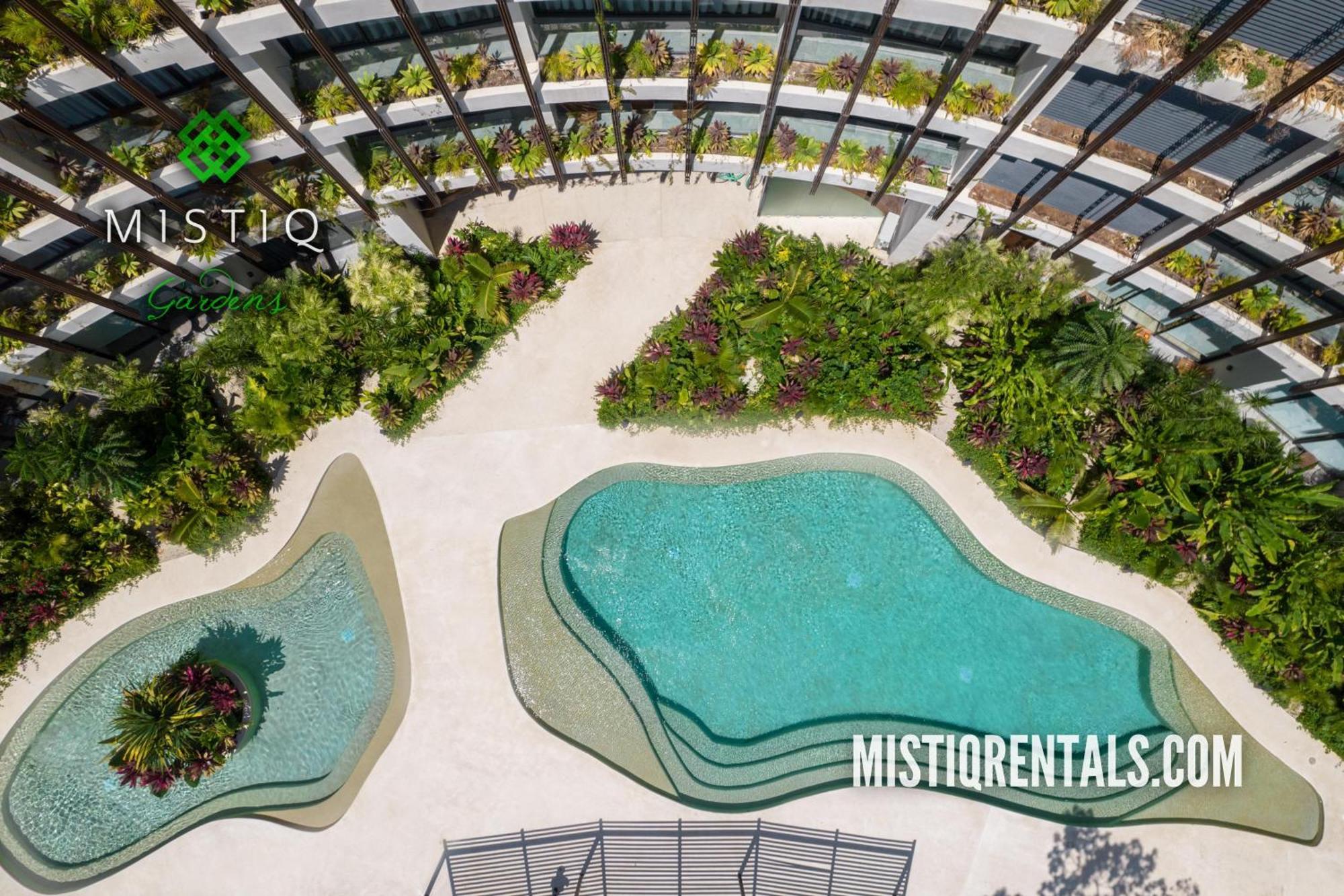 Mistiq Gardens Apartamento