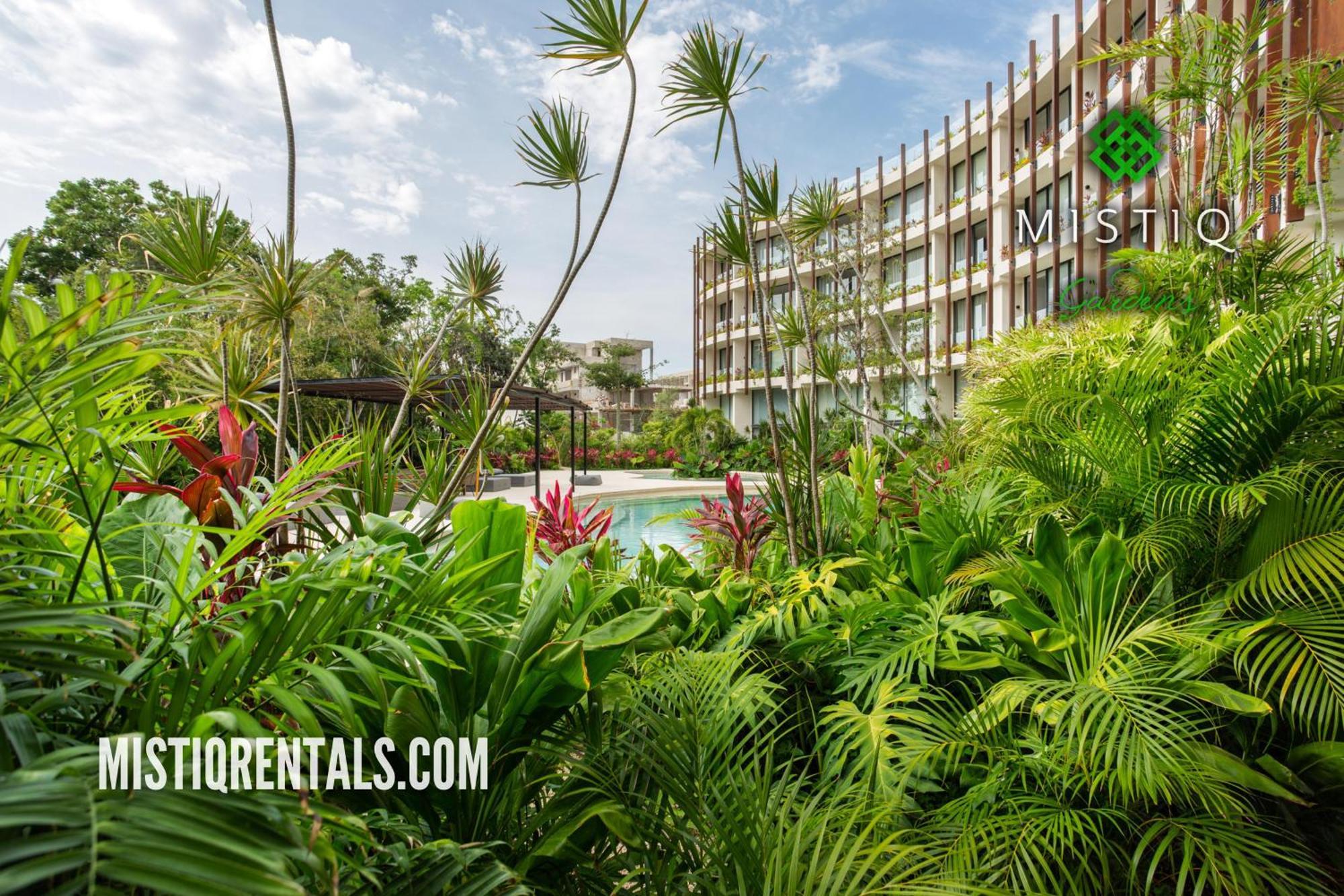 Mistiq Gardens Apartamento