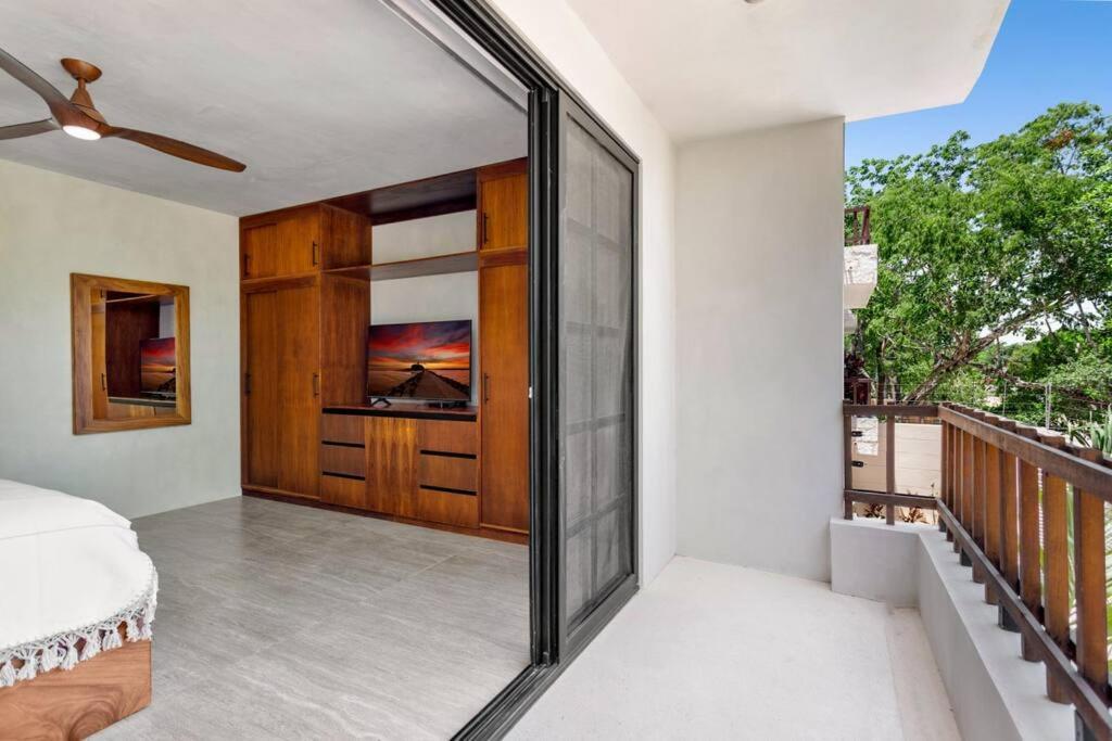La Selva Minutes From Villa *